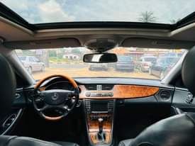 A picture of Mercedes Benz CLS 500 2006