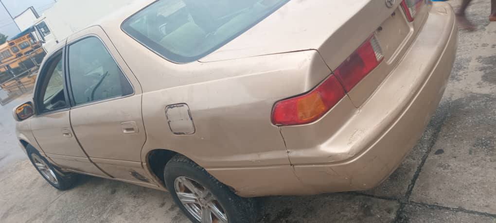 A picture of Toyota Droplite Engine OK Gear ok Ac need attention Price