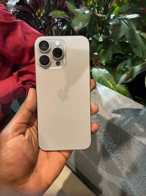 iPhone M.