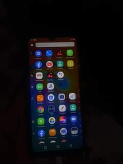 A picture of Infinix hot 9play Gb 32 ram2 4g Ina kreki moja