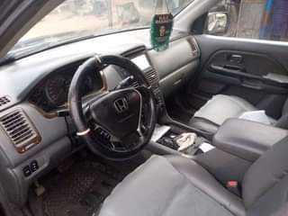 A picture of Honda pilot 2004 mile2