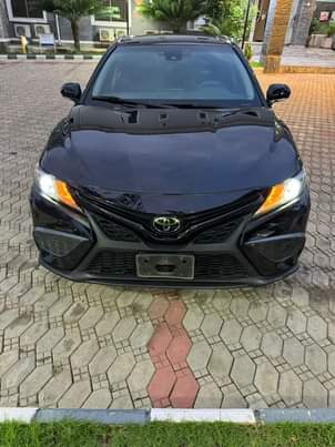 A picture of Camry 2022 SE