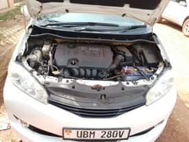 A picture of 2012 Toyota Wish 2000
