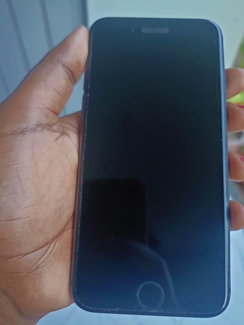 A picture of iPhone 8 64gb