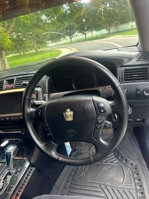 A picture of TOYOTA CROWN ATHRLET