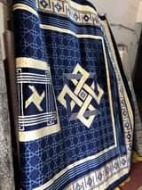 A picture of Center Rug s