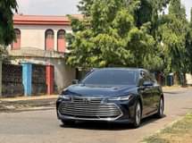 A picture of TOYOTA AVALON 2020