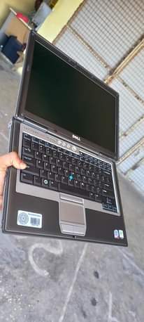 A picture of Dell d620 Hdd 320Gb Ram 2Gb WiFi DvD Bettery 2hrs