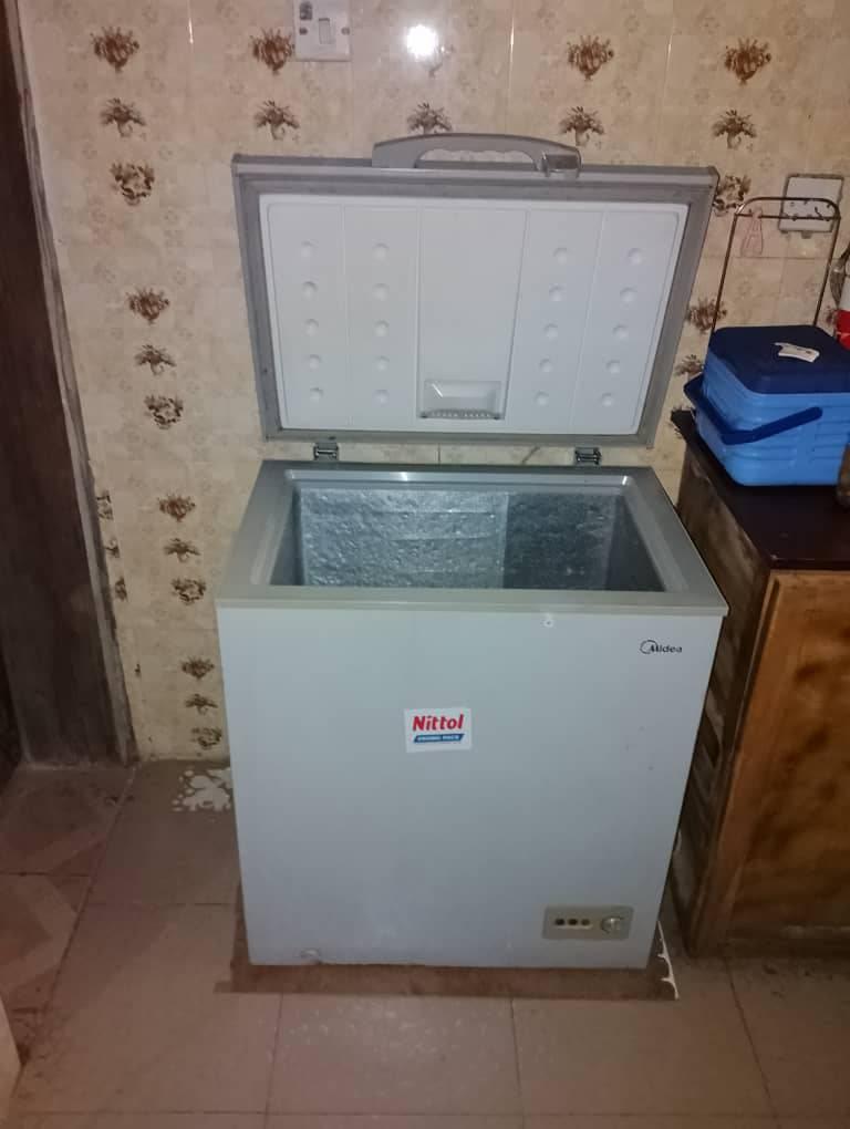 A picture of 142L Midea Chest Freezer