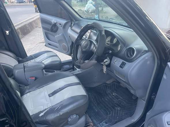 A picture of TOYOTA RAV 4 KILLTIME YEAR 2006 ENGINE 1AZ CC 1990