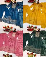 A picture of Top Pant Dupatta