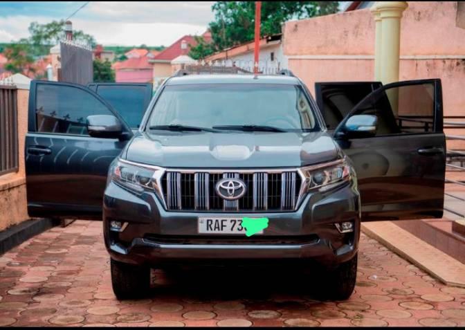 toyota land cruiser
