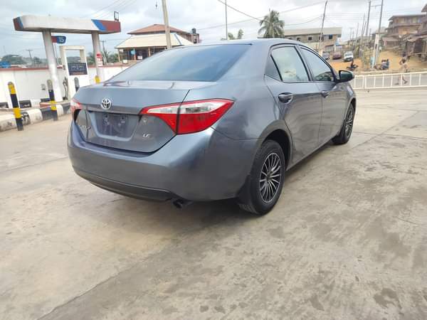 A picture of Toyota Corolla 2015 pure first body is available for sale