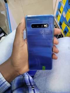 A picture of S10 plus at 280k Greenish screen 