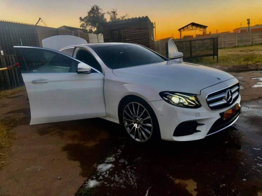 classifieds/cars mercedes