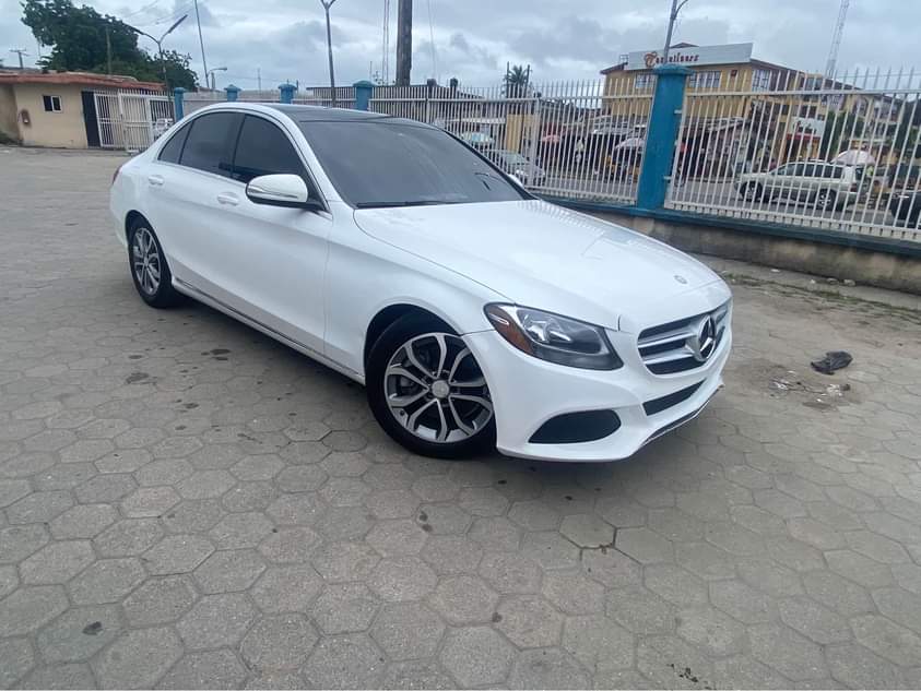 A picture of Mercedes Benz C300 Toks 2016