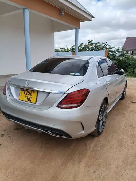 A picture of BENZ C200 0620356906