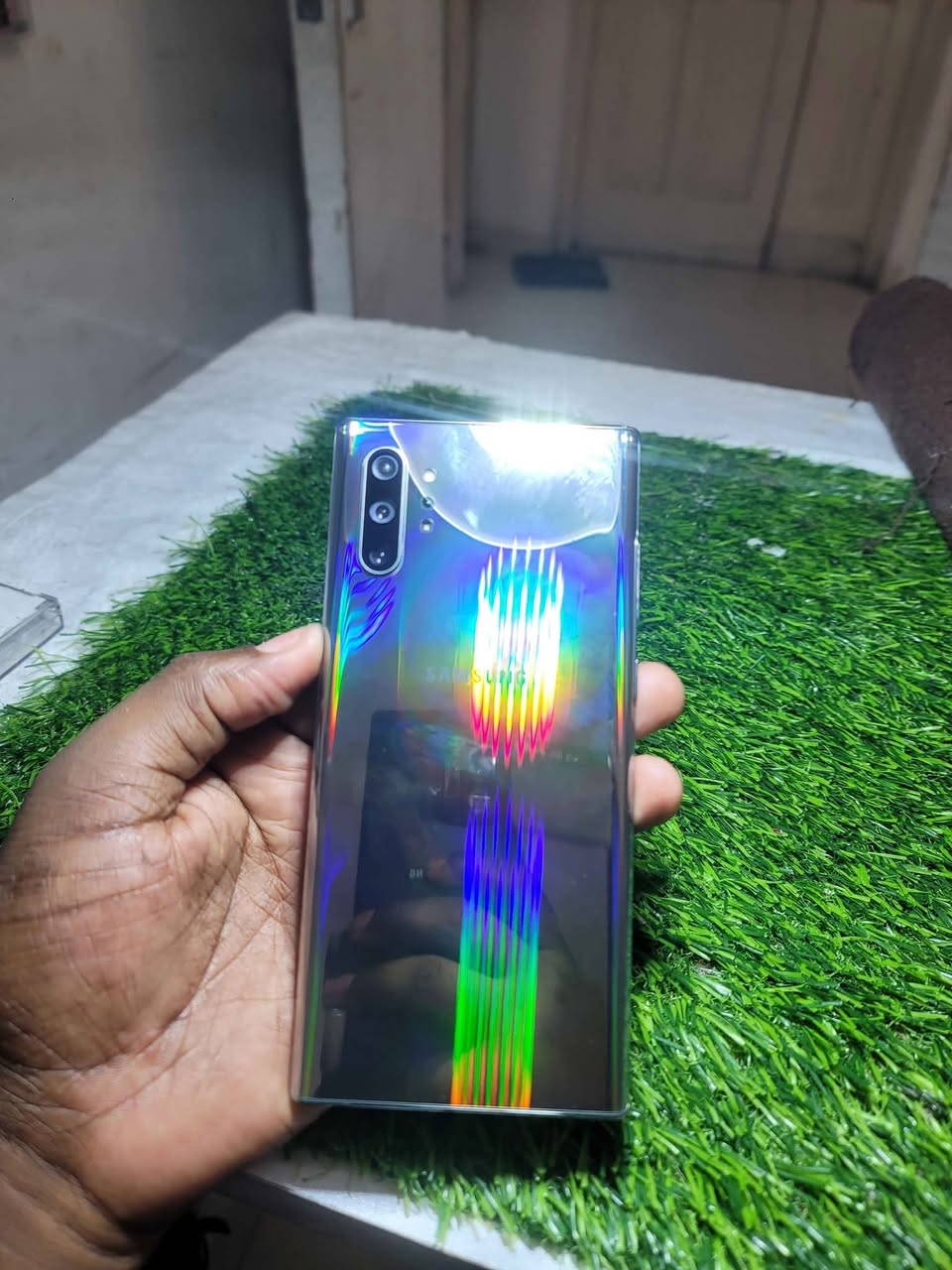 A picture of Galaxy note 10 plus 12ram 256gb ..location Mombasa town call