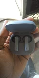 earbuds