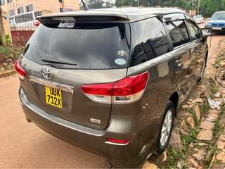 A picture of Toyota wish model 2012 26M