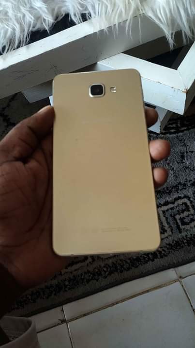 A picture of Samsung A9