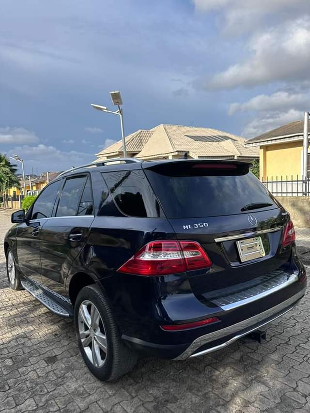 A picture of DISTRESS SALES DISTRESS SALES 2013 ML350 Direct foreign used Accident