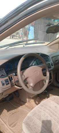 A picture of 2002 Toyota Sienna