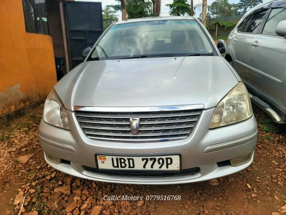 A picture of 2005 Toyota premio