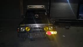 A picture of nissan safari