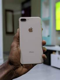 A picture of Iphone 8 plus gb256 O767385565