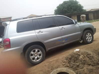A picture of Toyota Highlander for sale engine and gear is ok Ac