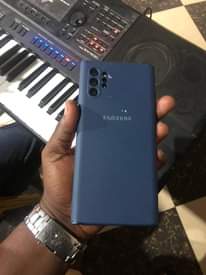 A picture of Samsung NOTE 10 GB 256 RAM 12 nani 5G
