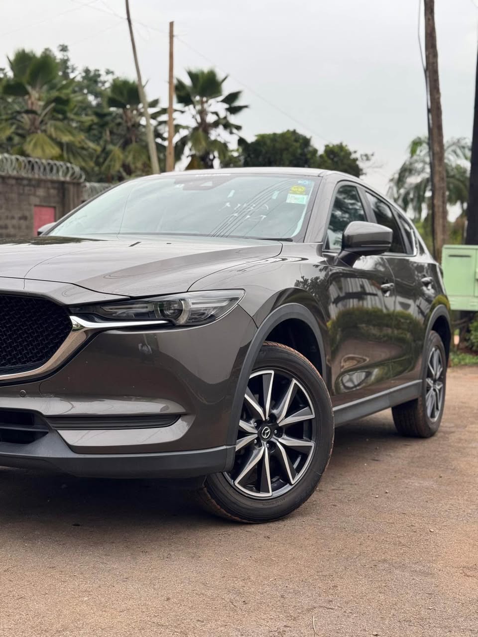 A picture of Mazda CX 5 2019 model at 120 million petrol engine