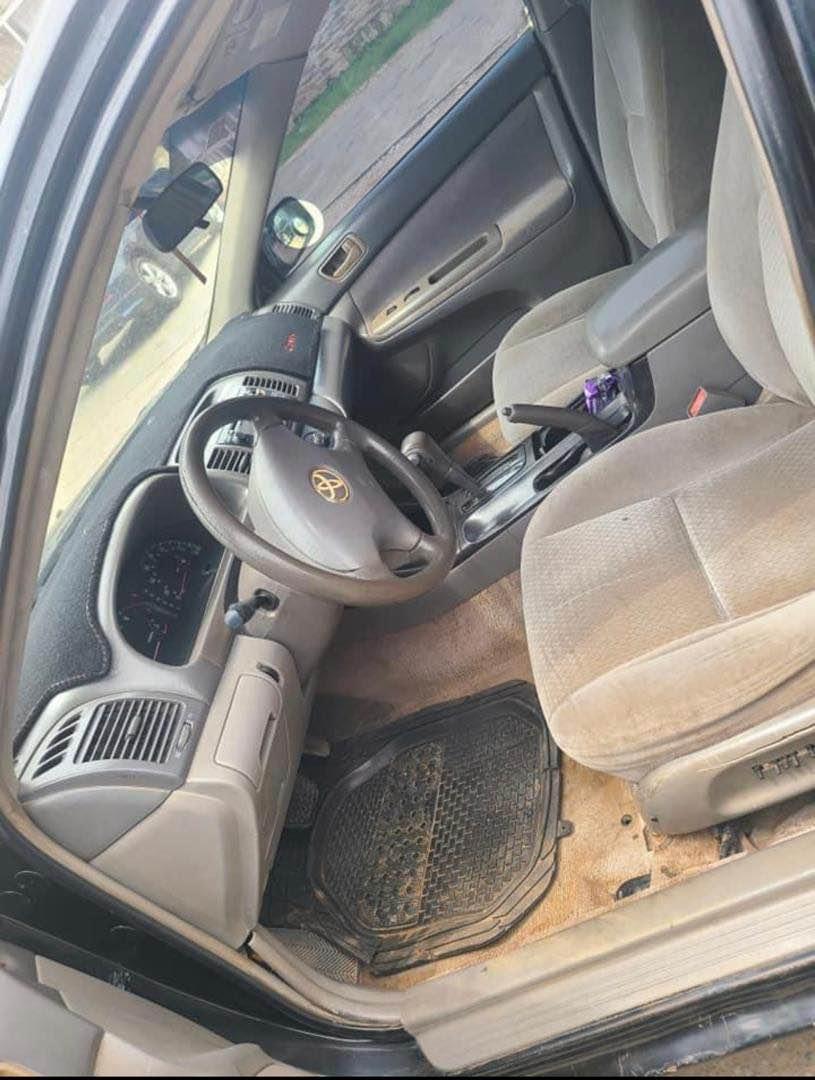 A picture of Toyota Camry 2004