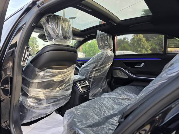 A picture of Foreign used 2022 Mercedes Benz S580 in pristine condition