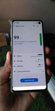 A picture of Samsung galaxy s10 128gb 8gbram with a line as seen