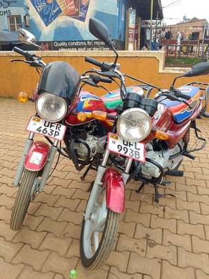 A picture of Bajaj CT on