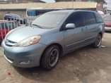 A picture of 2007 Toyota Sienna XLE AWD