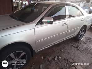 A picture of Toyota Camry 2005 model less than 2 years used Silent