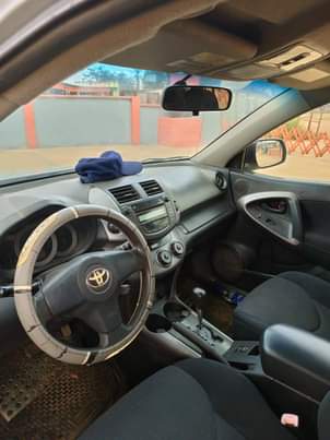 A picture of Toyota RAV4 07