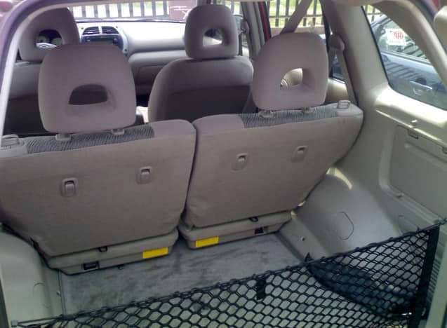 A picture of Toyota Rav4 2004 all the papers are complete Nothing to