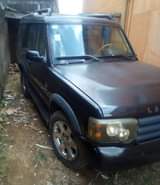 A picture of Land ROVER that can also used as towin van
