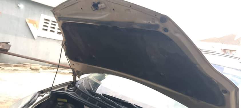 A picture of No dashboard crack ac cooling untouched engine and gear painted