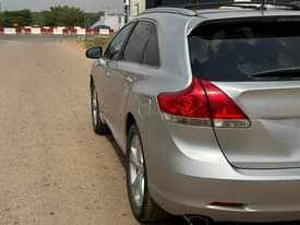 A picture of Toyota Venza 2011