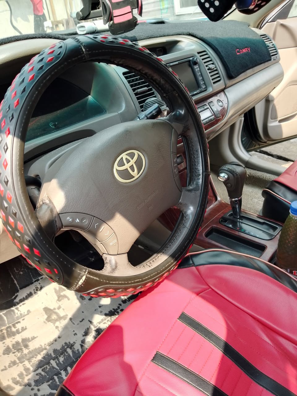 A picture of 2006 Toyota Camry