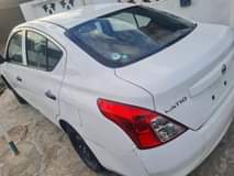 nissan versa