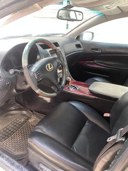 A picture of Awoof Lexus gs430 2007