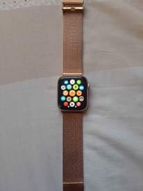A picture of Apple watch saa