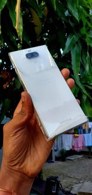 A picture of Sony experia 8