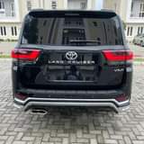 A picture of Bullet proof Toyota Landcruiser
